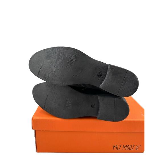 Miz Mooz Leather Buckled Ankle Boot-Siggy-Black Distressed Leather Sz 37/ 7 US - Picture 4 of 8